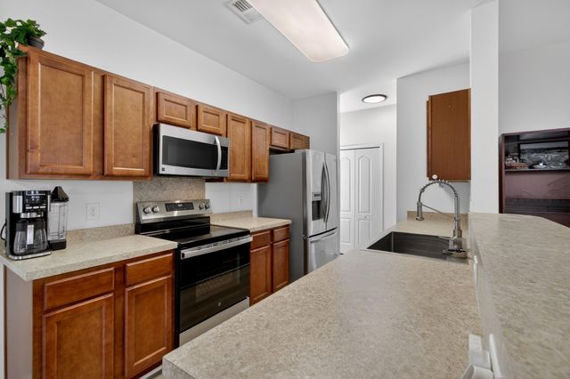 114 Coosawatchie Street, Summerville, SC 29485