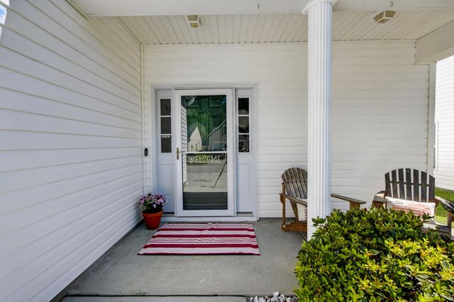 114 Coosawatchie Street, Summerville, SC 29485