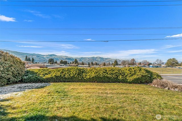655 N Kansas Avenue, East Wenatchee, WA 98802