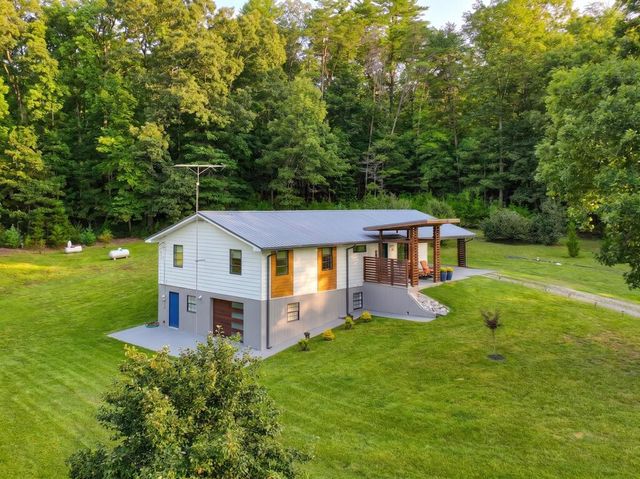 5700 Mobile Road, Blue Ridge, GA 30513