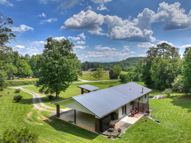 5700 Mobile Road, Blue Ridge, GA 30513