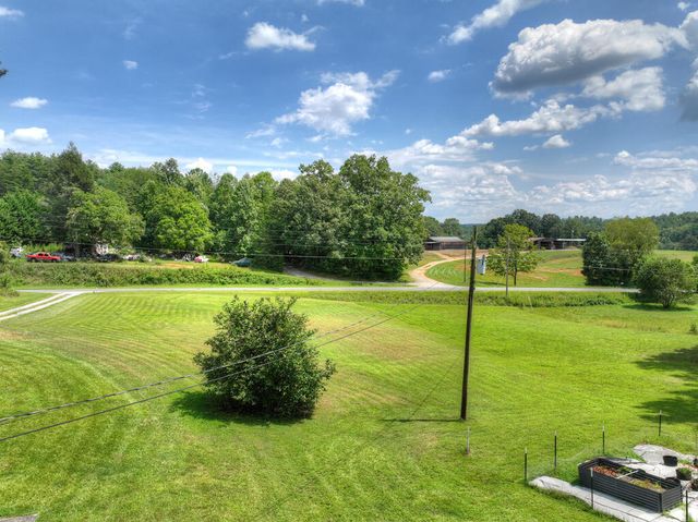 5700 Mobile Road, Blue Ridge, GA 30513