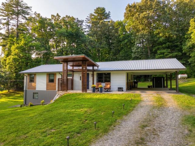 5700 Mobile Road, Blue Ridge, GA 30513