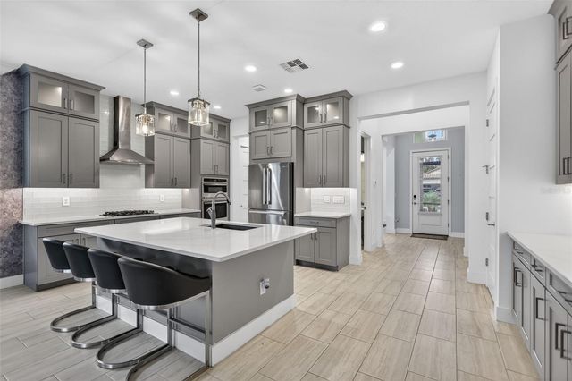 2009 6TH STREET E, Palmetto, FL 34221