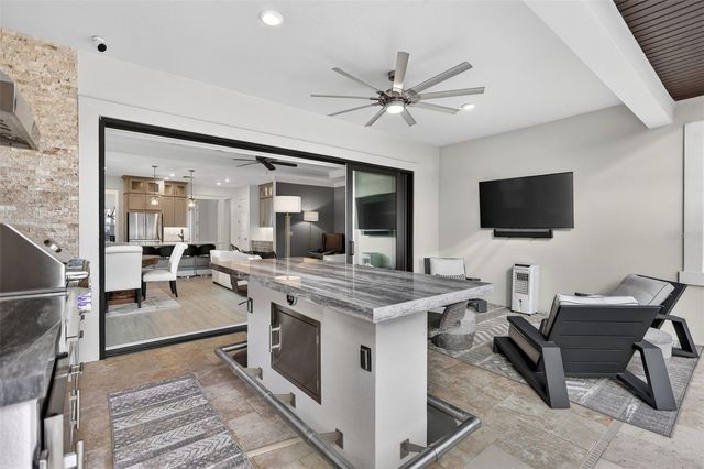 2009 6TH STREET E, Palmetto, FL 34221