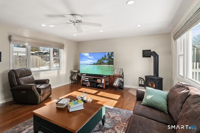 49 Minivale Road, Stamford, CT 06907