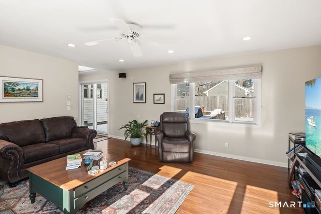 49 Minivale Road, Stamford, CT 06907