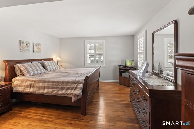 49 Minivale Road, Stamford, CT 06907