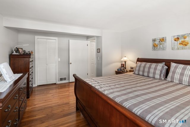 49 Minivale Road, Stamford, CT 06907