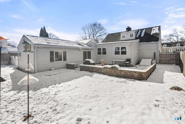 49 Minivale Road, Stamford, CT 06907