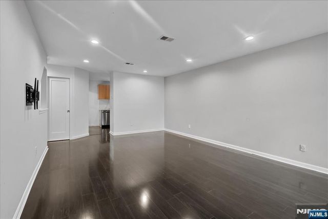 152 George Street, New Brunswick, NJ 08901