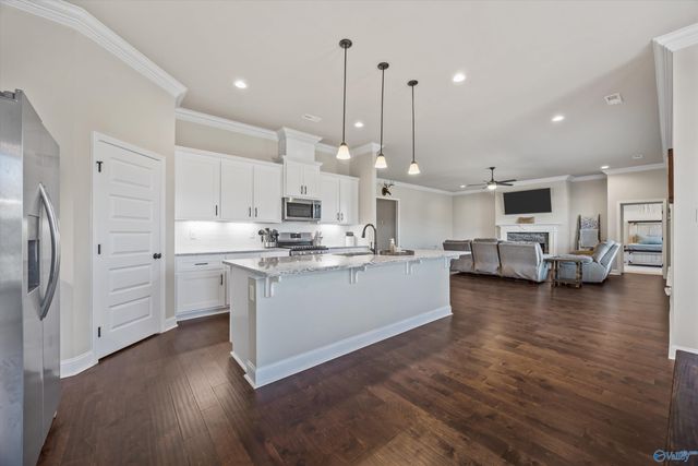 103 Tanner Drake Court, New Market, AL 35761