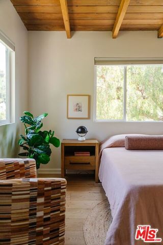 3958 Glenalbyn Drive, Los Angeles, CA 90065