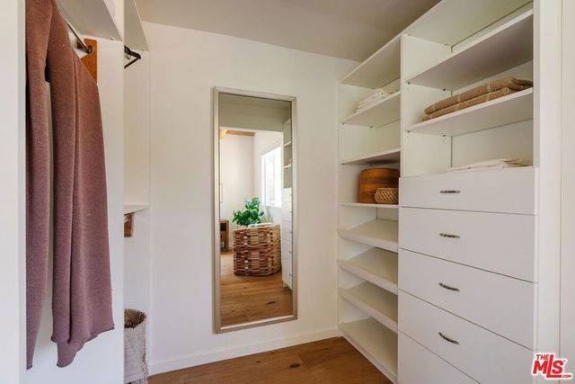 3958 Glenalbyn Drive, Los Angeles, CA 90065