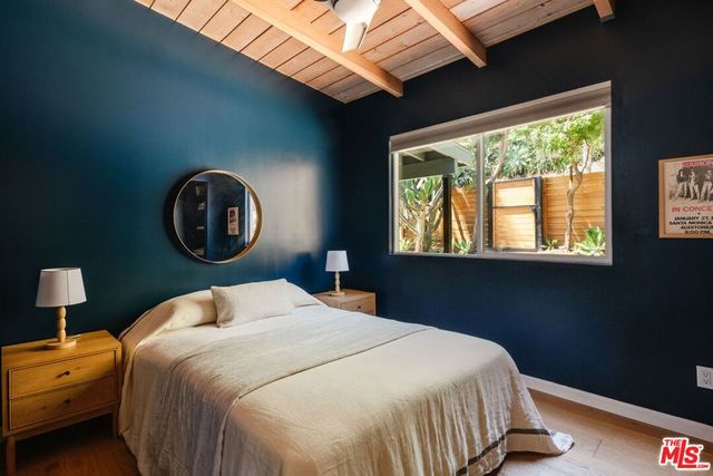 3958 Glenalbyn Drive, Los Angeles, CA 90065