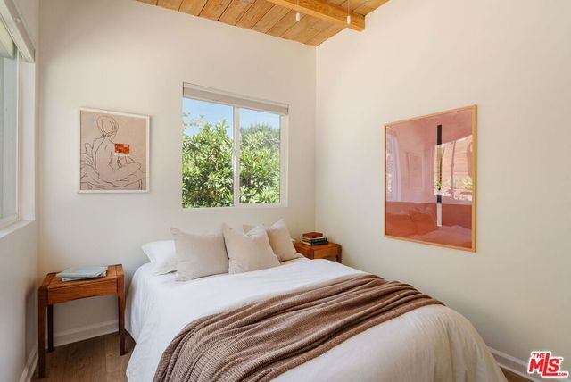 3958 Glenalbyn Drive, Los Angeles, CA 90065