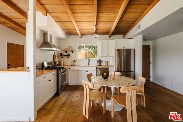3958 Glenalbyn Drive, Los Angeles, CA 90065