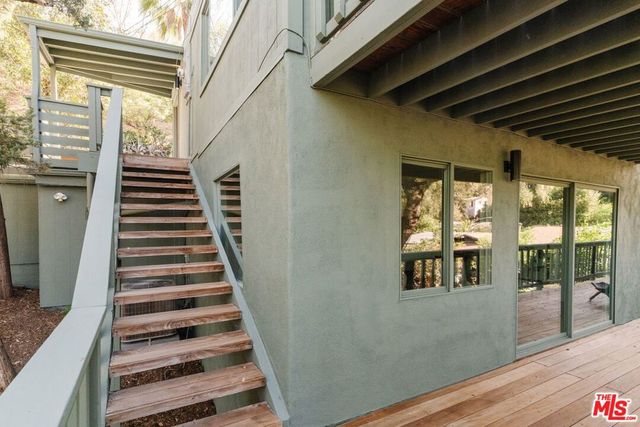 3958 Glenalbyn Drive, Los Angeles, CA 90065