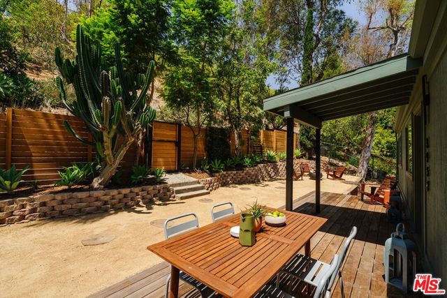 3958 Glenalbyn Drive, Los Angeles, CA 90065