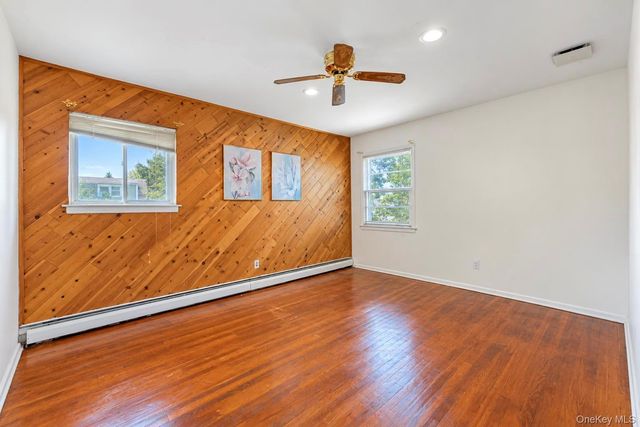 286 W 13th Street, Deer Park, NY 11729