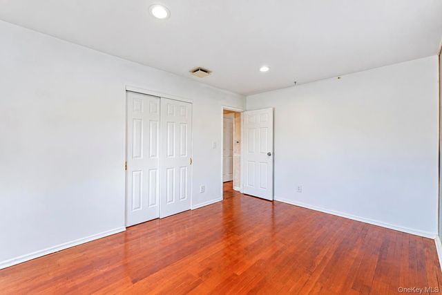 286 W 13th Street, Deer Park, NY 11729