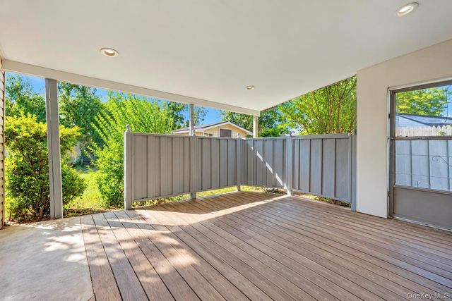 286 W 13th Street, Deer Park, NY 11729