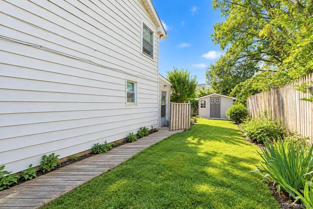 286 W 13th Street, Deer Park, NY 11729