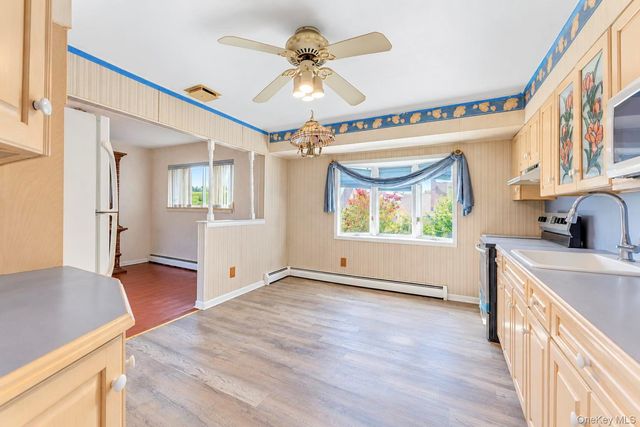 286 W 13th Street, Deer Park, NY 11729
