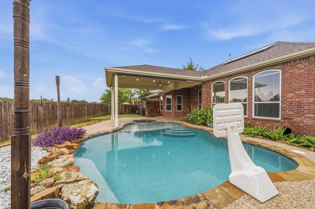 17207 Eagle Ledge Drive, Tomball, TX 77377