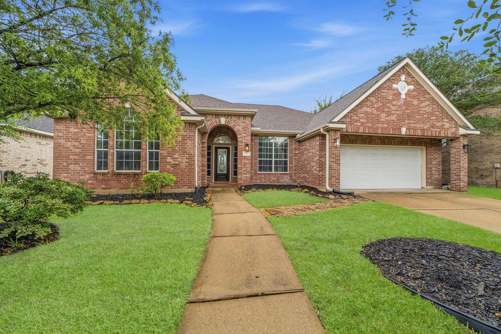17207 Eagle Ledge Drive, Tomball, TX 77377