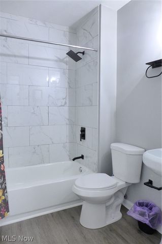 1453 W 107th Street, Cleveland, OH 44102