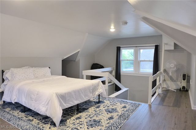 1453 W 107th Street, Cleveland, OH 44102