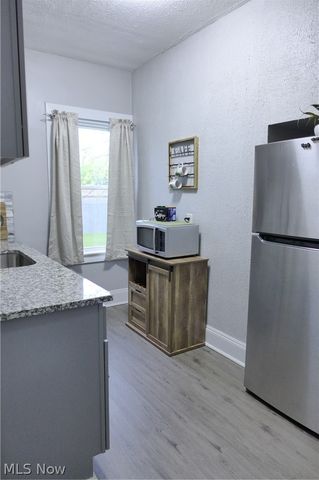 1453 W 107th Street, Cleveland, OH 44102