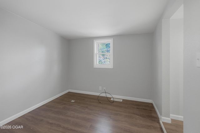 1637 Jefferson Circle, Webb City, MO 64870