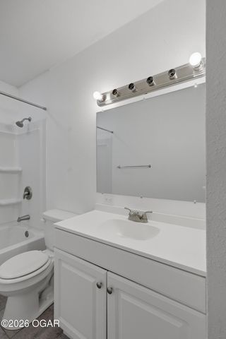 1637 Jefferson Circle, Webb City, MO 64870