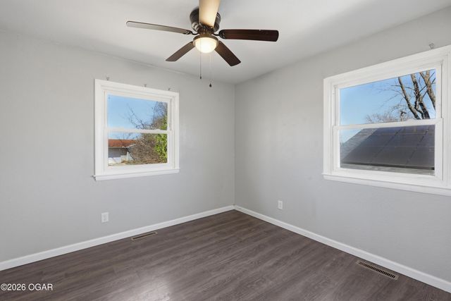 1637 Jefferson Circle, Webb City, MO 64870