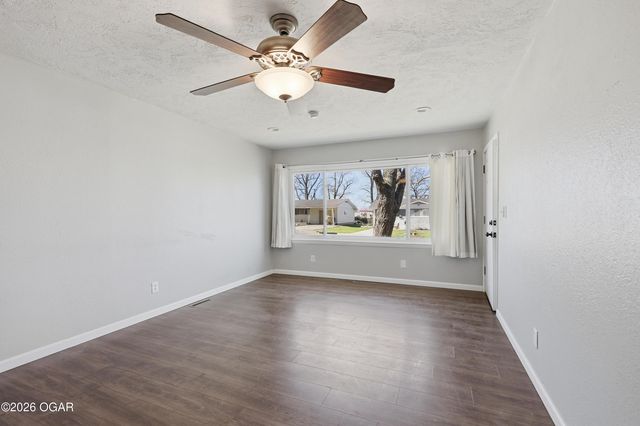 1637 Jefferson Circle, Webb City, MO 64870