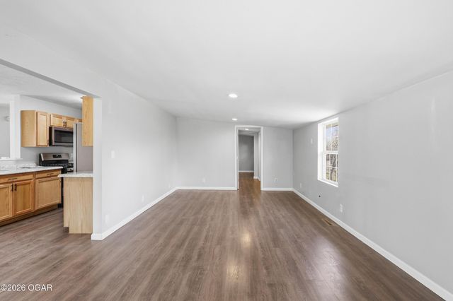 1637 Jefferson Circle, Webb City, MO 64870