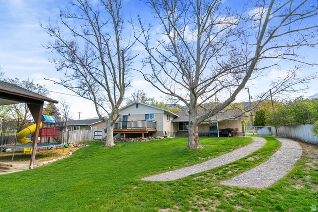 Image 12 of property listing at 237 S MAIN ST, Providence, UT 84332