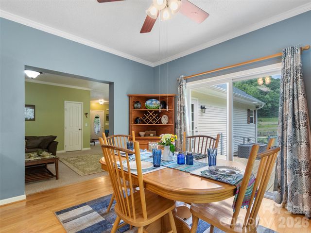 33 Copper Penny Lane, Burnsville, NC 28714