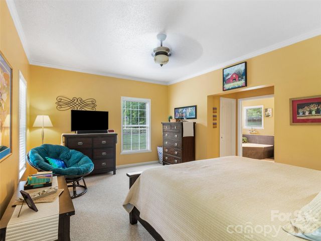 33 Copper Penny Lane, Burnsville, NC 28714