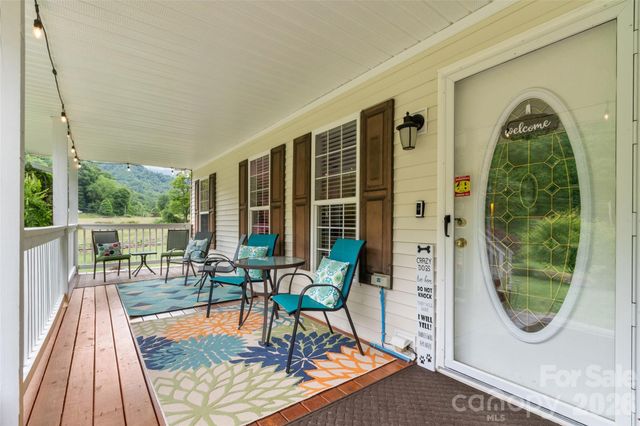 33 Copper Penny Lane, Burnsville, NC 28714