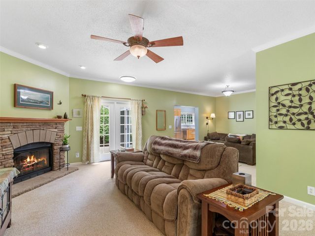 33 Copper Penny Lane, Burnsville, NC 28714