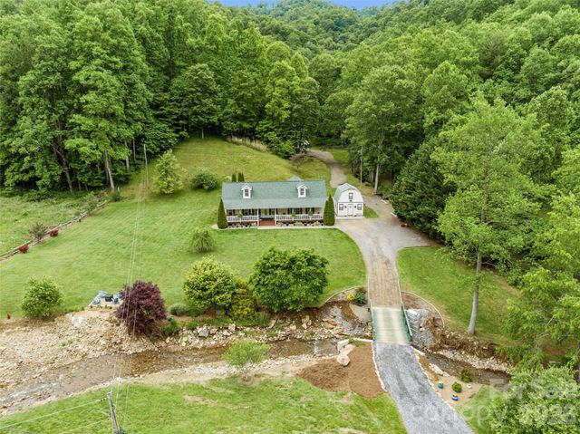 33 Copper Penny Lane, Burnsville, NC 28714