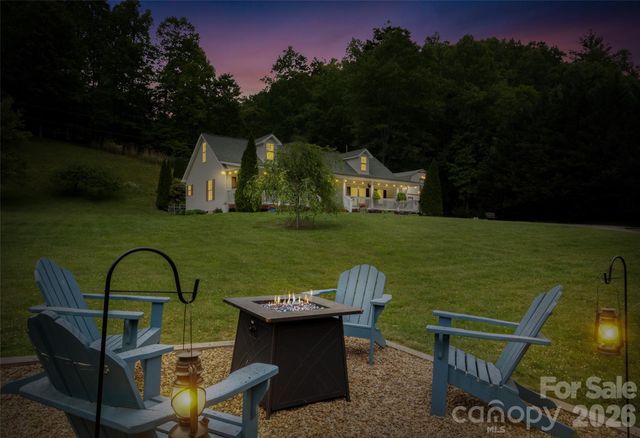 33 Copper Penny Lane, Burnsville, NC 28714