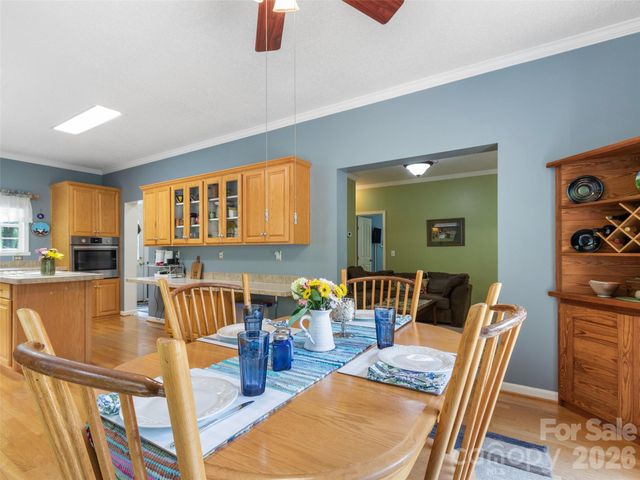 33 Copper Penny Lane, Burnsville, NC 28714