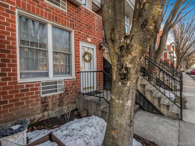 121 Sunset Boulevard 10121, Bronx, NY 10473