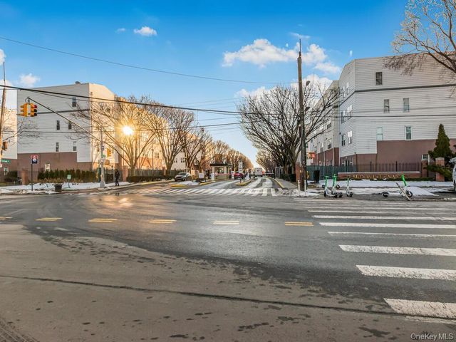 121 Sunset Boulevard 10121, Bronx, NY 10473