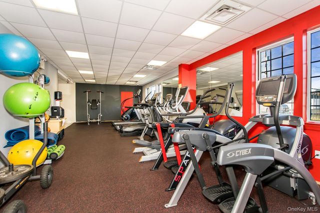 121 Sunset Boulevard 10121, Bronx, NY 10473