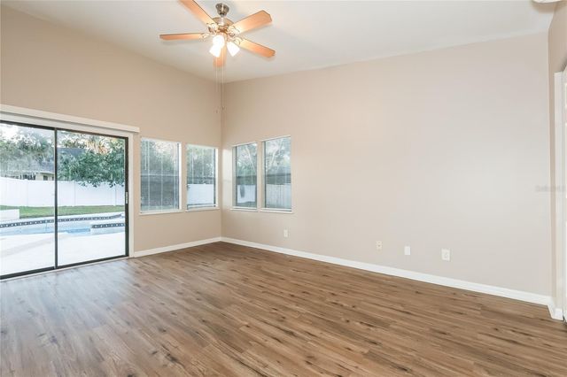 702 OLD DARBY STREET, Seffner, FL 33584